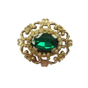 Vintage Coro Brooch Emerald Green Glass Stone & Faux Pearl Accents Gold Tone
